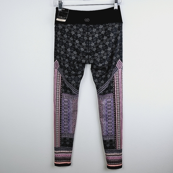 Calia by Carrie Underwood Warm Printed Leggings NWT, size Small - Picture 5 of 15
